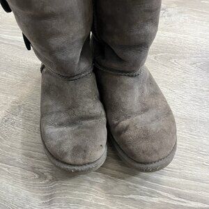 UGG Gray Womens Tall Three Button Wraps Ugg Boots - Size 8